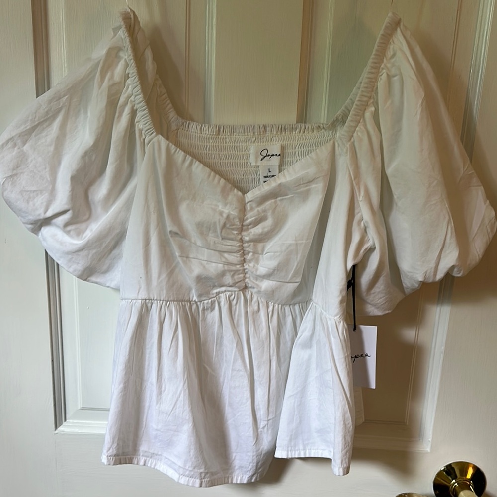Off the shoulder White Puff Sleeve Top
